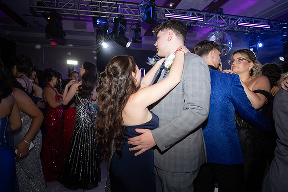 TOT_prom-dance_06
