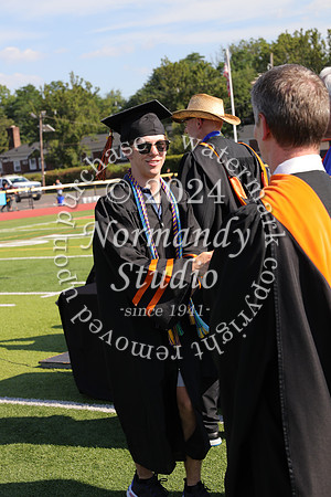 SVL_diplomas_left_324