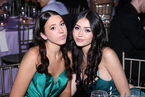 TOT_table_photos_1055