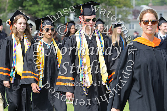 SVL_grad_candids_033