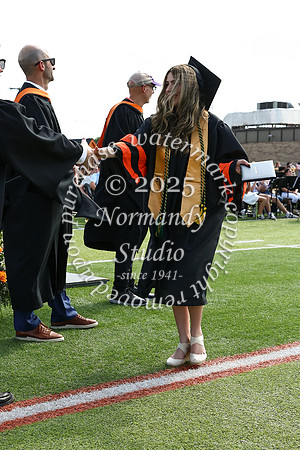 SVL_diplomas_home_side_45