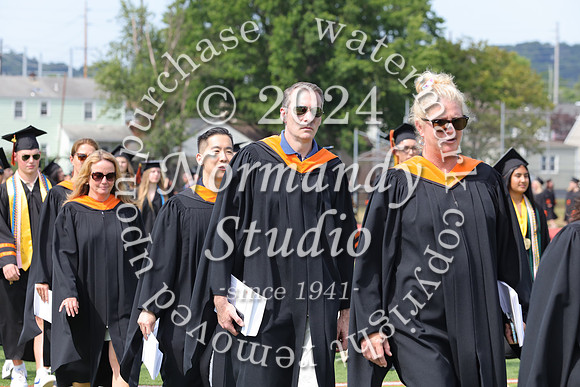 SVL_grad_candids_029