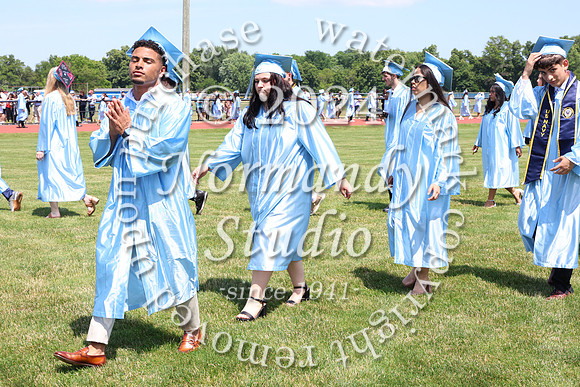 FTH_grad_candids_018