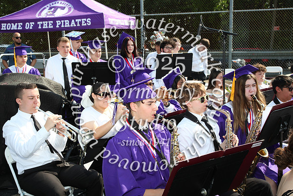 TOT_grad_candids_010