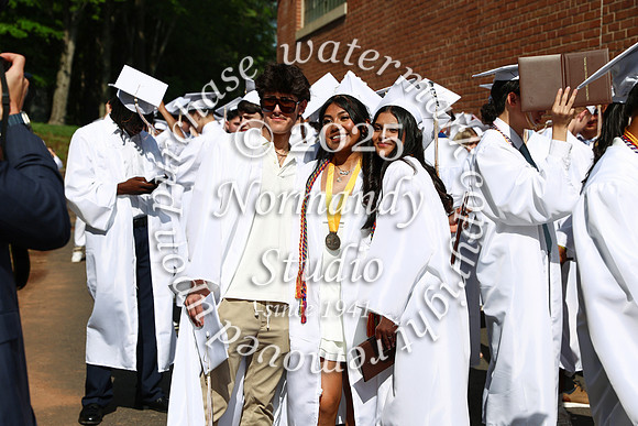 WTG_grad-candids_07