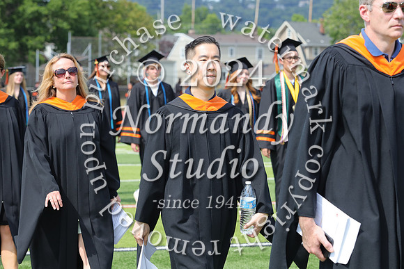 SVL_grad_candids_030