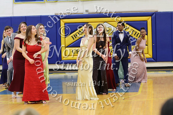 CHS_senior fashion show_16