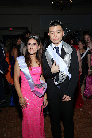FTH_prom_court_437