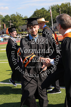 SVL_diplomas_left_340
