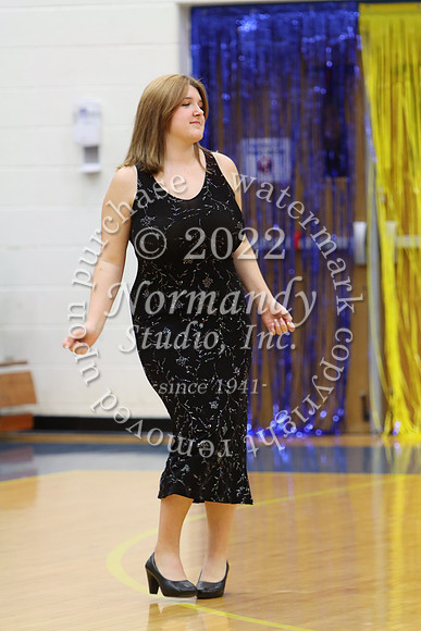 CHS_senior fashion show_26