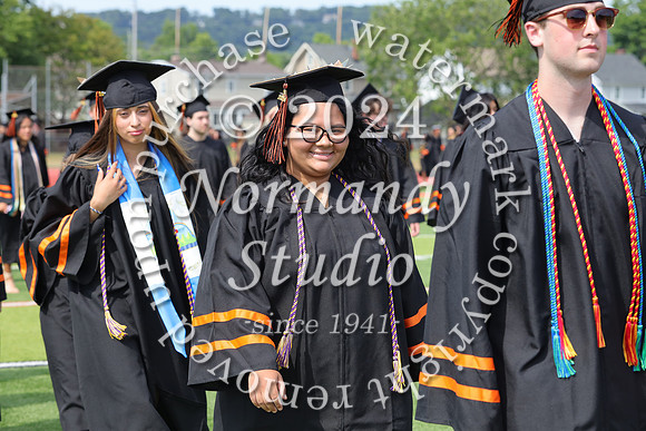 SVL_grad_candids_062