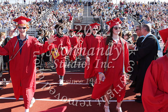 LIB_grad_candids_042