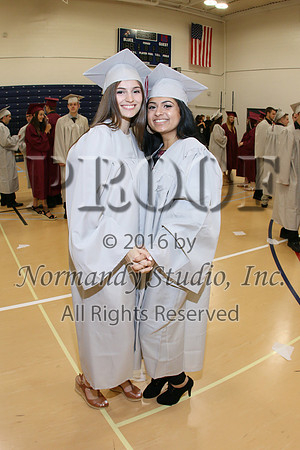 MAT_033_Grad_Candids