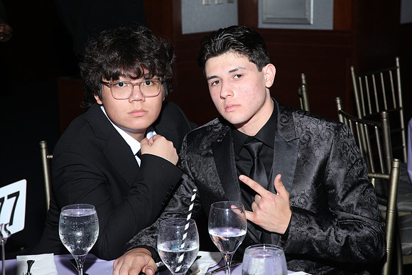 TOT_table_photos_1041