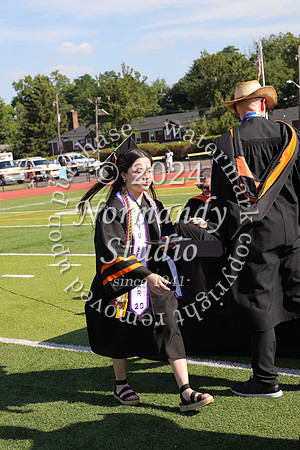 SVL_diplomas_left_333