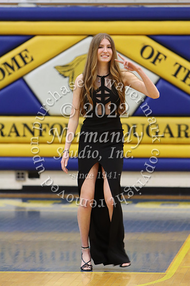 CHS_senior fashion show_25
