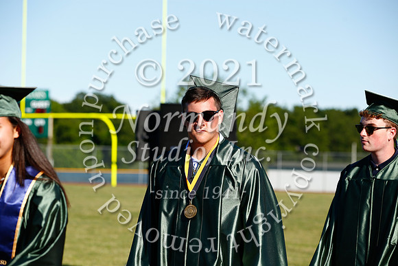 CNH_008_grad_candids