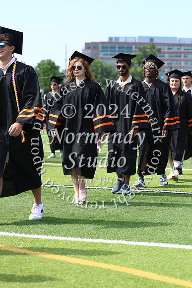 SVL_grad_candids_334