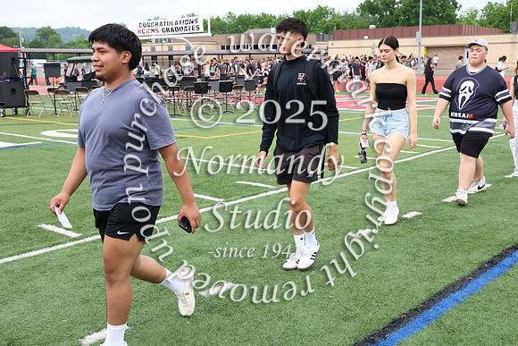 HCH_grad_rehearsal_019