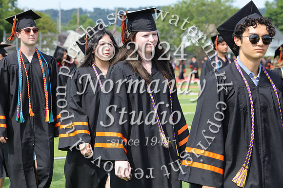 SVL_grad_candids_058