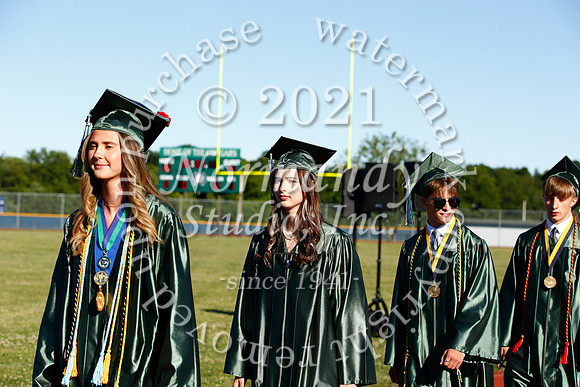 CNH_023_grad_candids