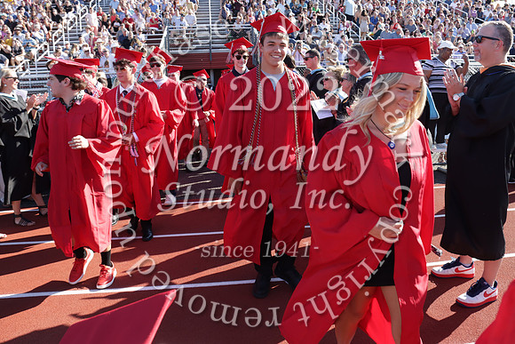LIB_grad_candids_075