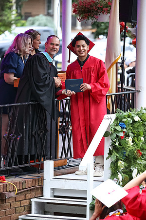DHS_diplomas_48