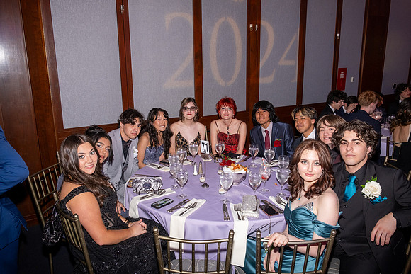 TOT_table_photos_1032