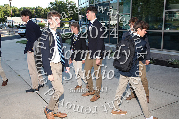 CBA_fr-arriving_24