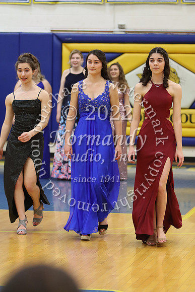 CHS_senior fashion show_64