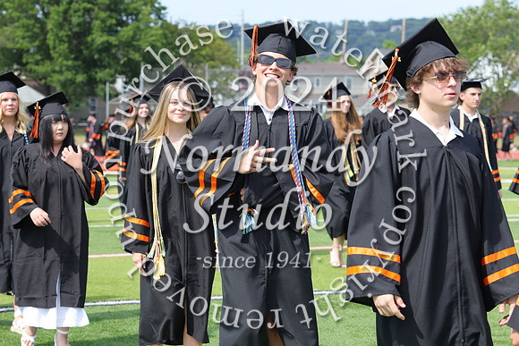 SVL_grad_candids_050