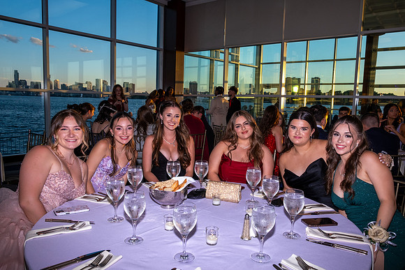 TOT_table_photos_1027