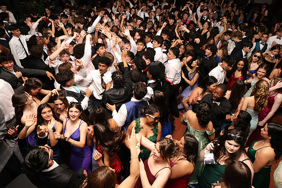 SVL_jr_sr_prom_226