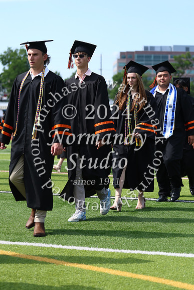 SVL_grad_candids_340