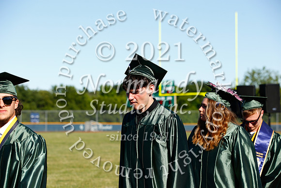 CNH_014_grad_candids
