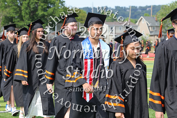 SVL_grad_candids_045