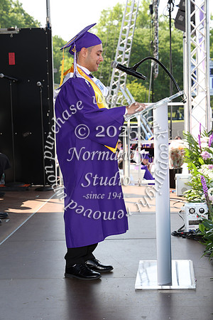 TOT_grad_candids_039