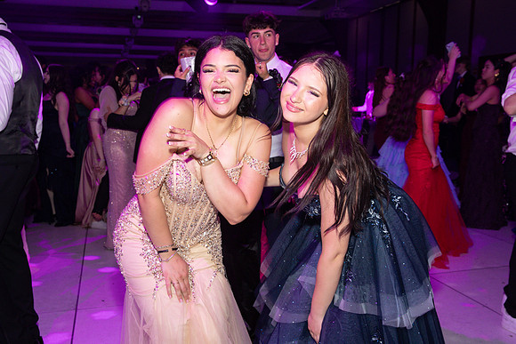 TOT_prom-dance_60
