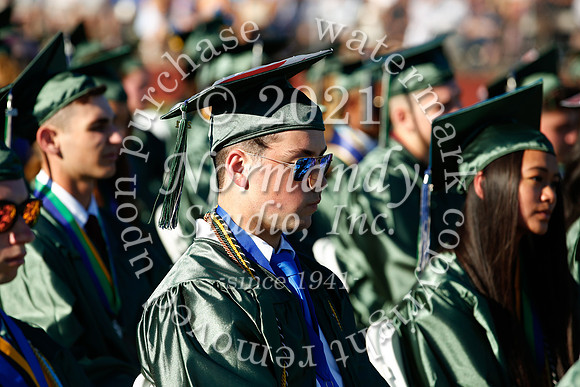 CNH_059_grad_candids