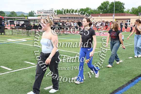 HCH_grad_rehearsal_016