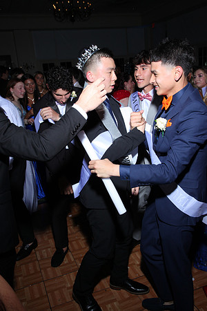 FTH_prom_court_436