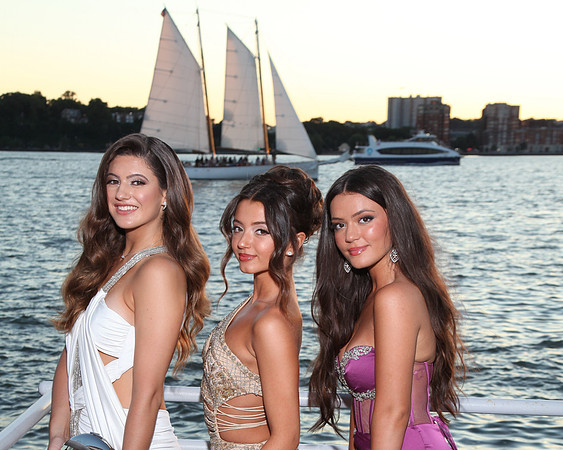 TOT_pier_candids_855