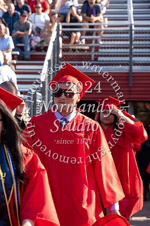 LIB_grad_candids_25