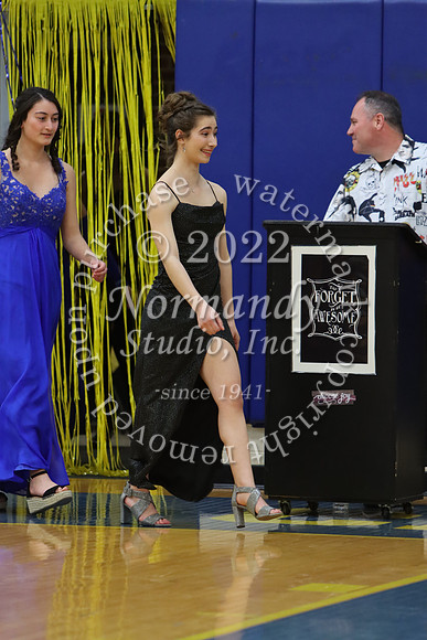 CHS_senior fashion show_38