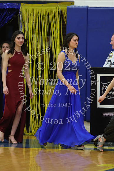CHS_senior fashion show_39