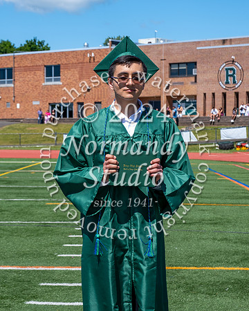 RDG_holding_diplomas_453