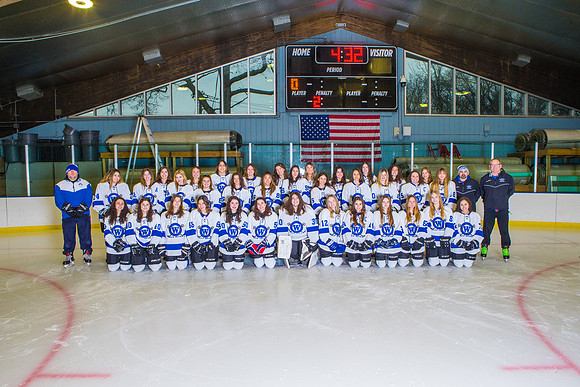 2021-22-WHS Girls Varsity Hockey_1DWP7884-Team