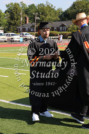 SVL_diplomas_left_338