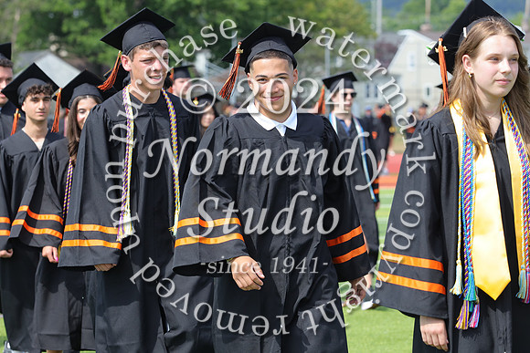 SVL_grad_candids_038