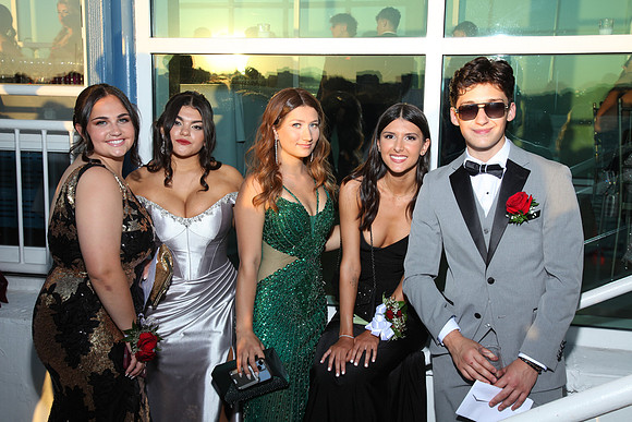 TOT_pier_candids_829